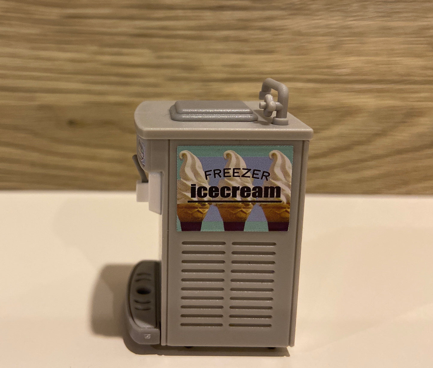 Ice Cream Dispenser