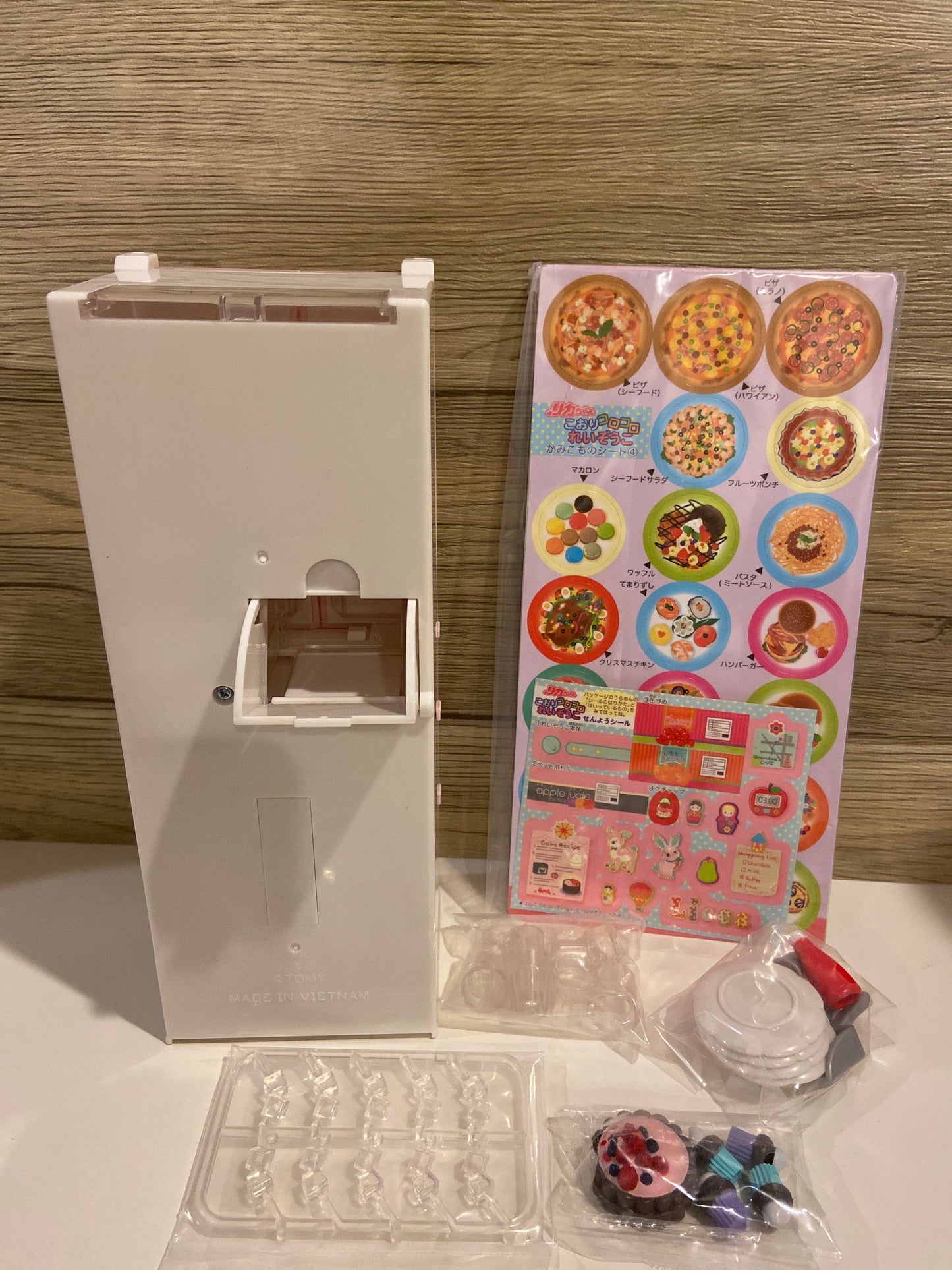 Licca Doll Refrigerator