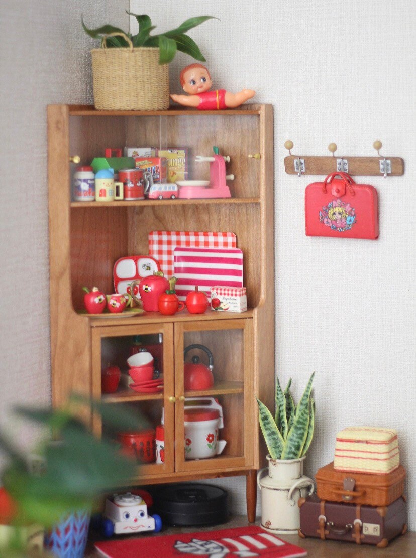 Corner Cabinet with Open Shelf