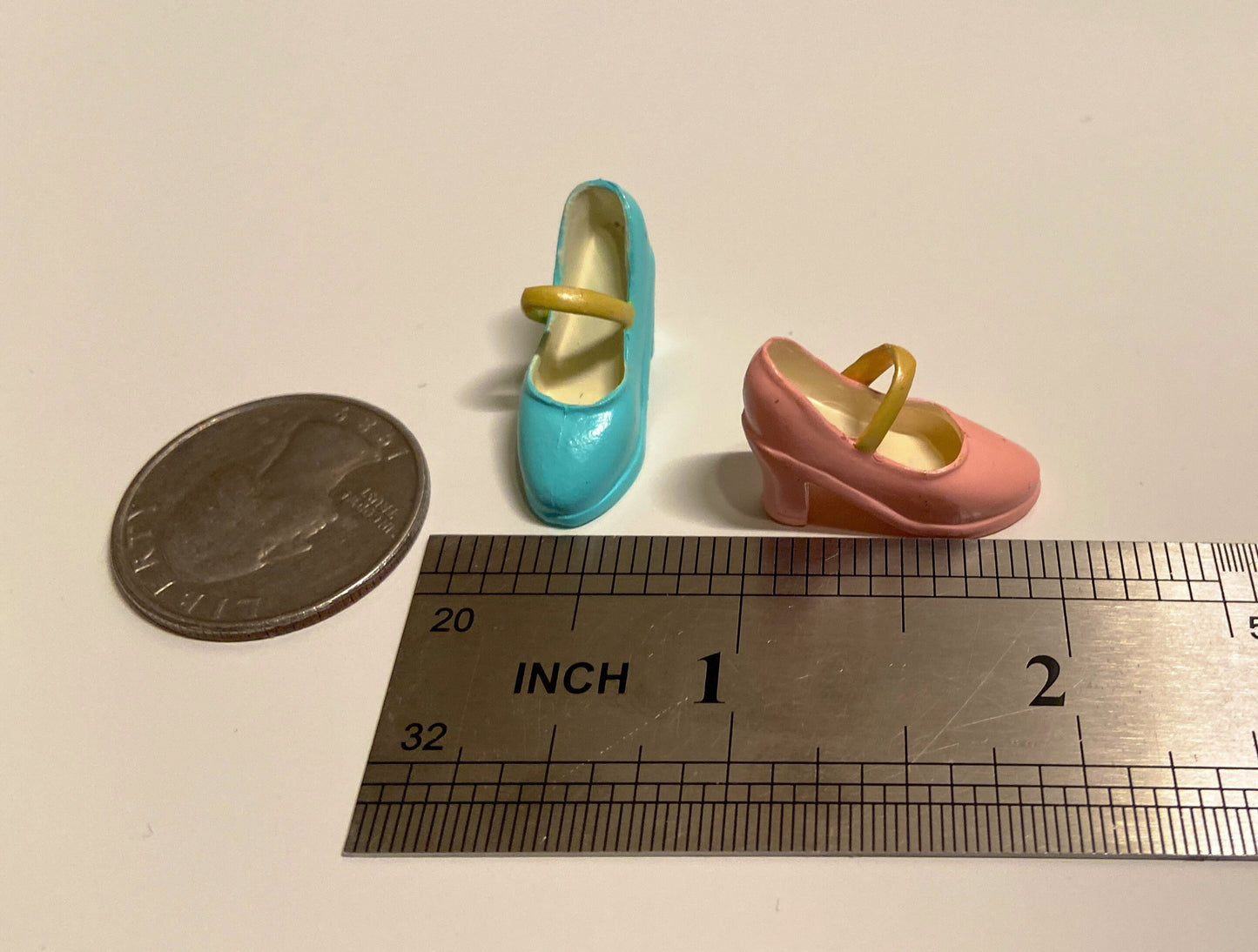 Re-ment miniature pair of shoes Dollhouse miniature fashion shoes decor