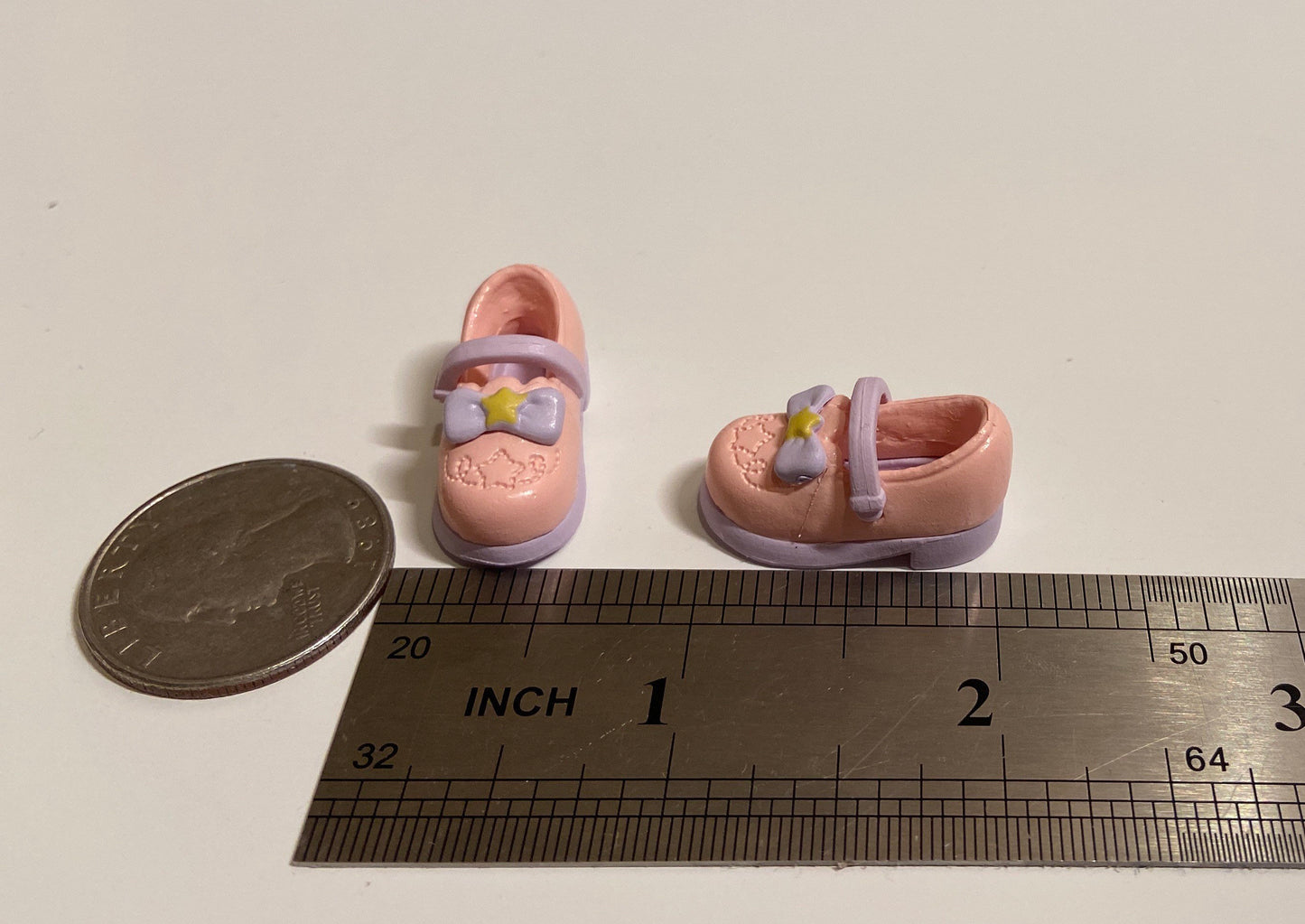 Dollhouse miniature shoes fashion accessories decor