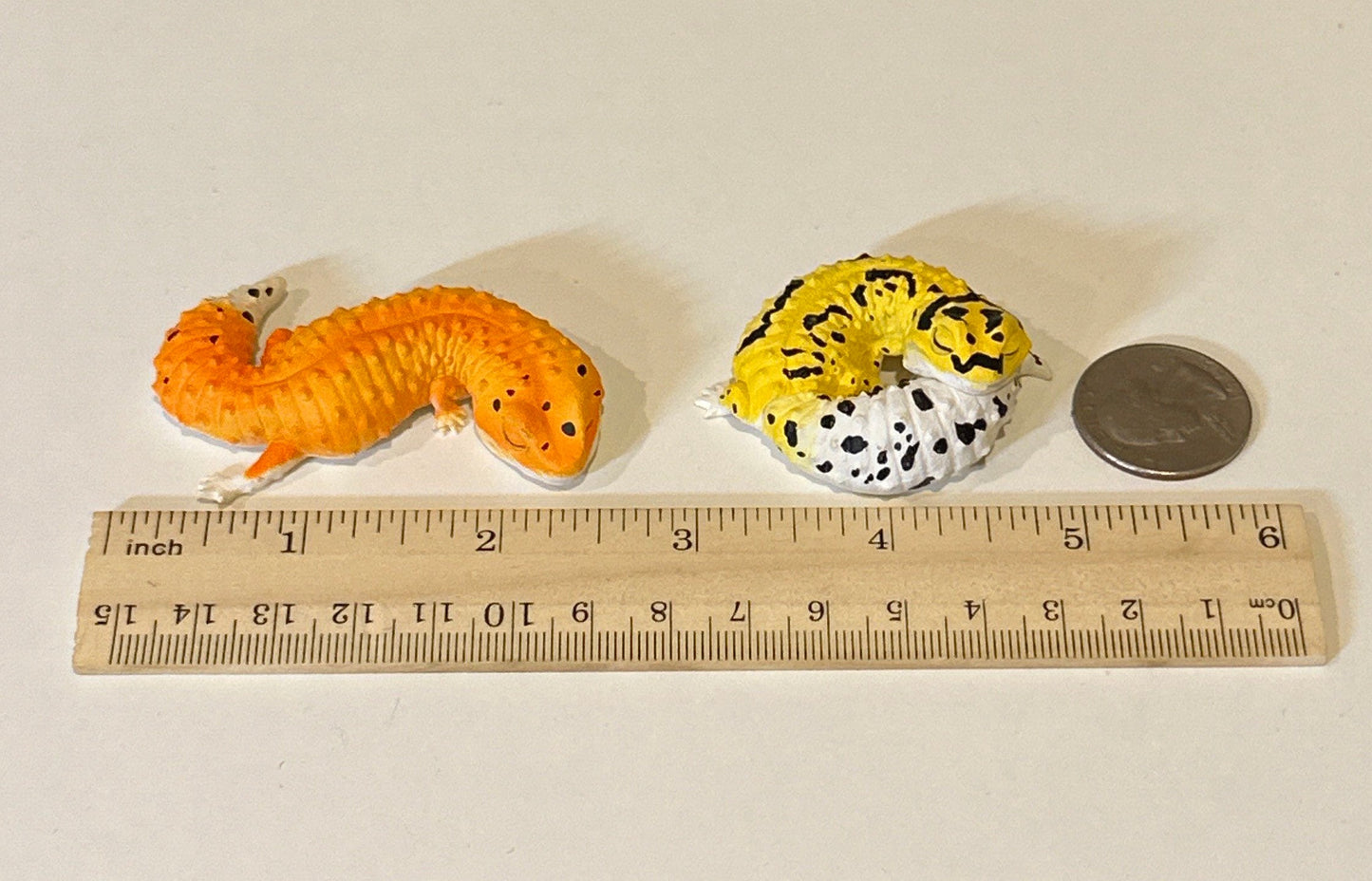 Sleep Leopard Gecko Figurines