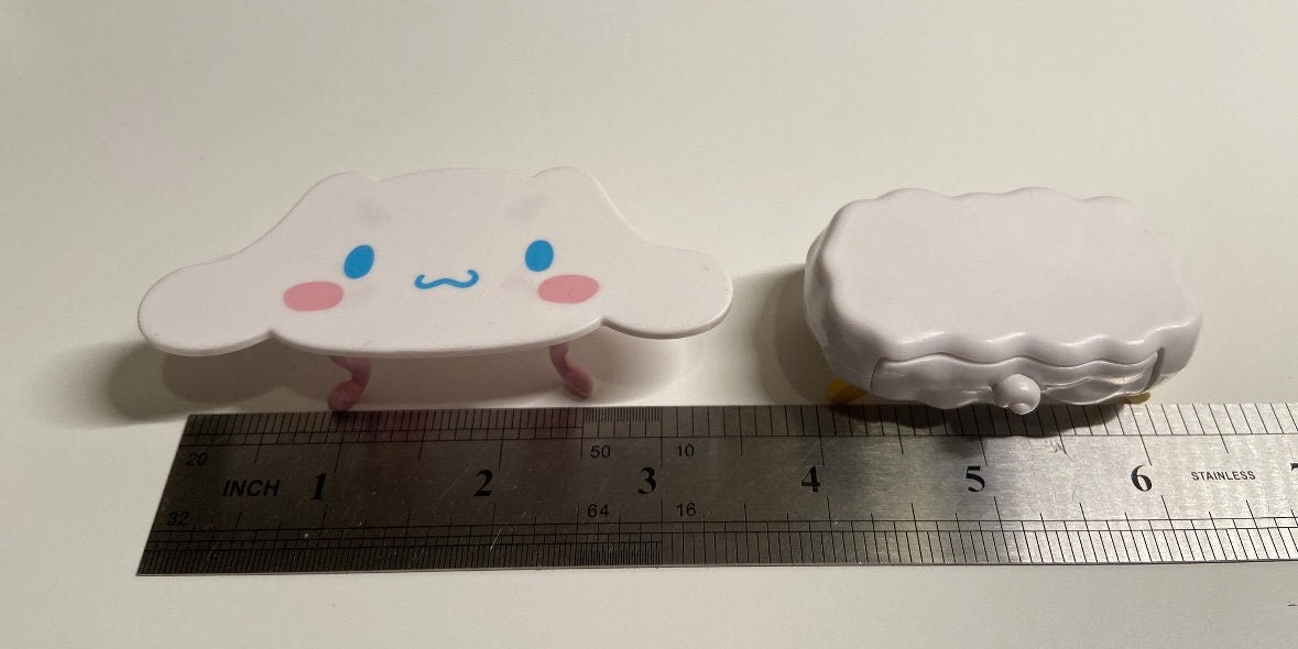 Cinnamoroll Table