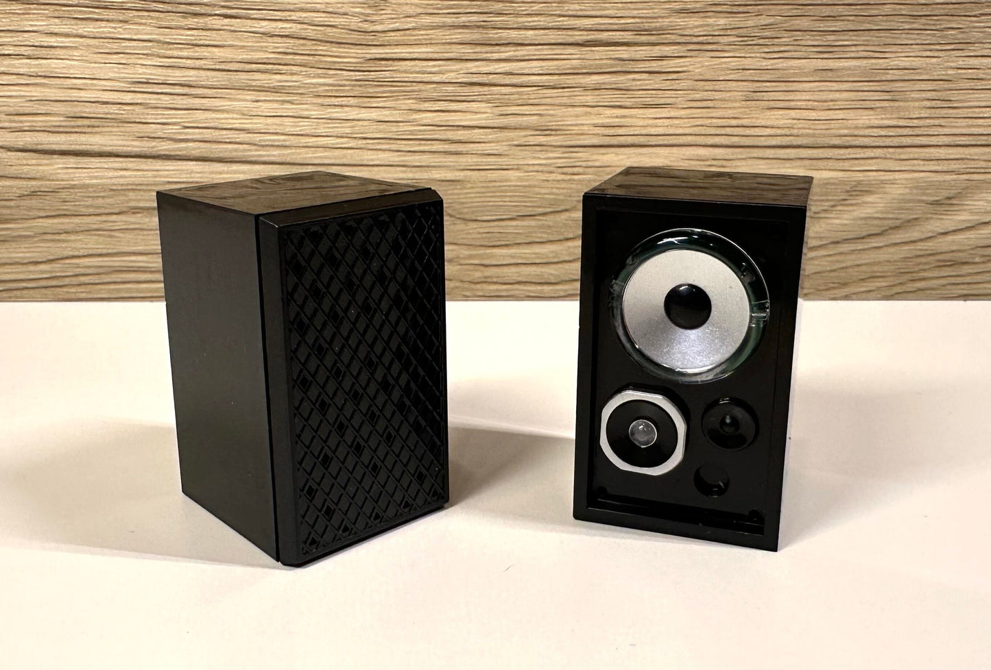 Light & Sound Speakers