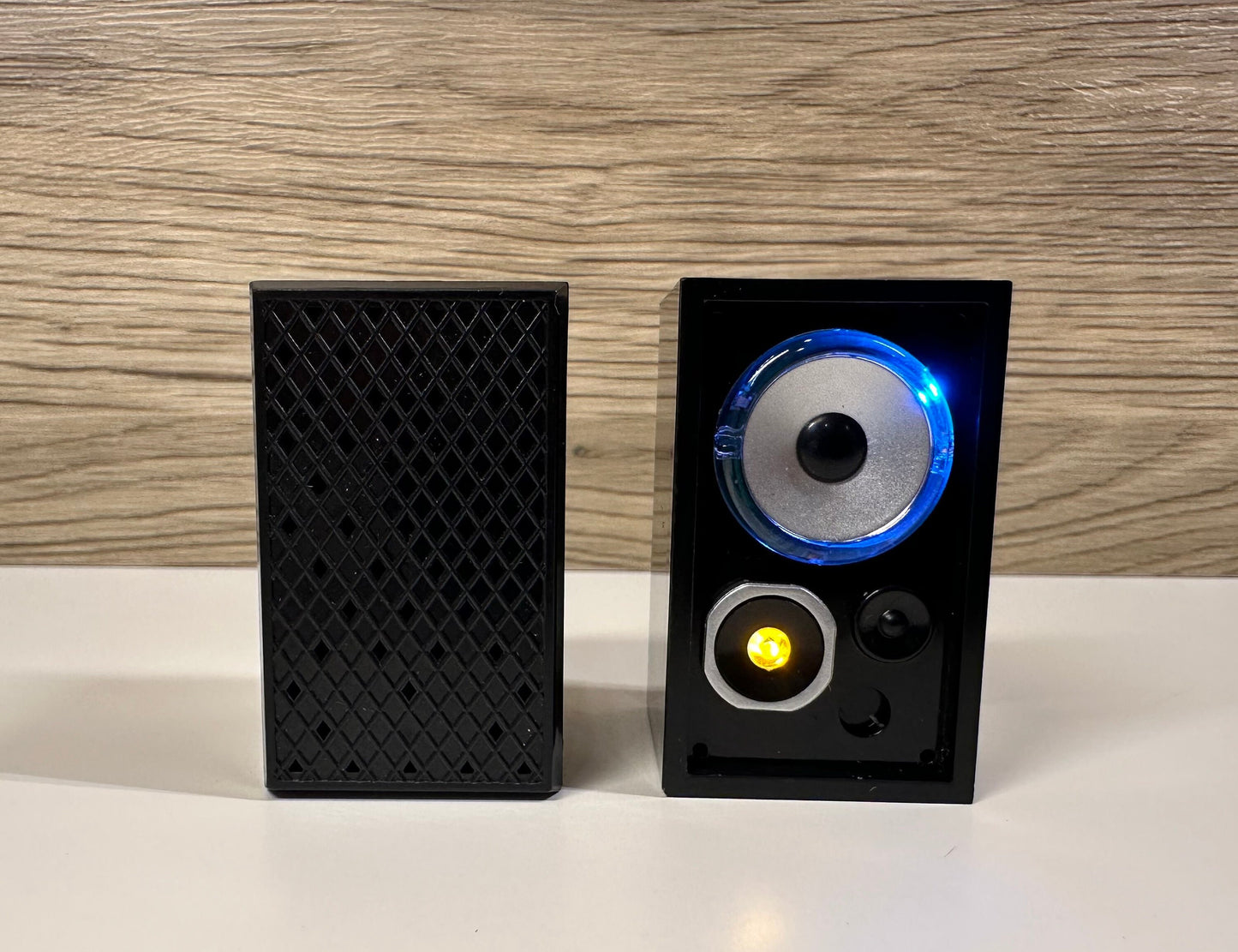 Light & Sound Speakers